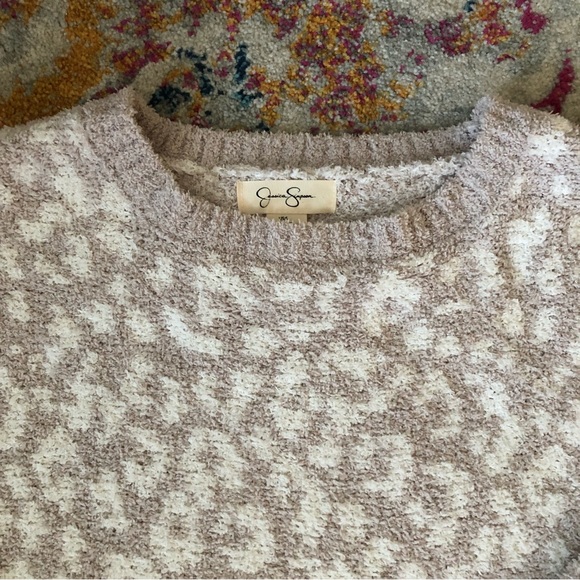 Jessica Simpson Cropped Leopard Animal Print Sweater Fluffy Lounge Casual - Picture 3 of 3